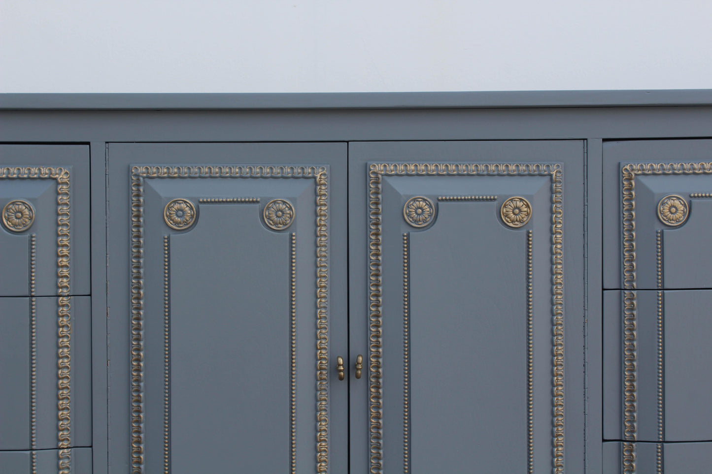 1970s Mid-Century Light Gray and Dresser of Nine Drawers