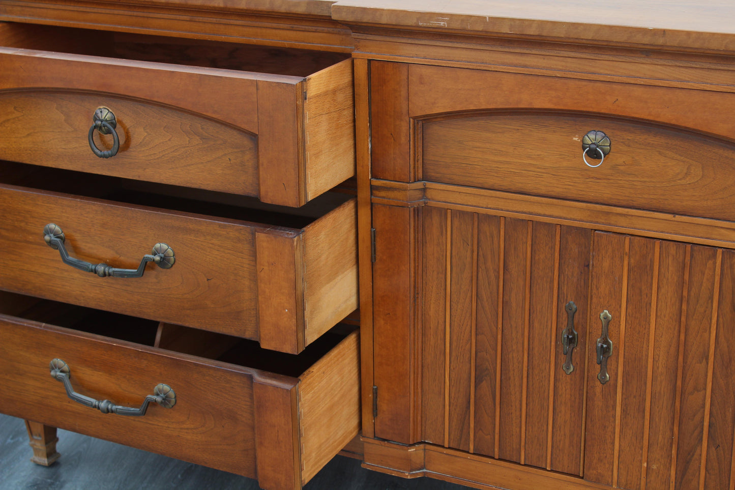 1970s Mid-Century Walnut Dresser of Nine Drawers