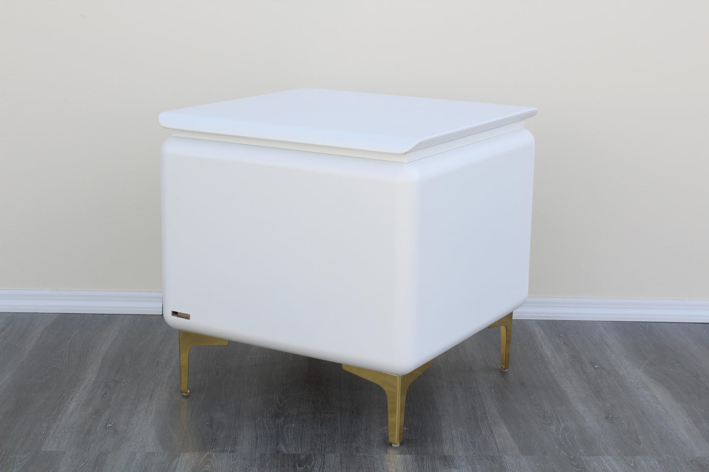 1970s Vintage Pair of Rougier White Side Tables