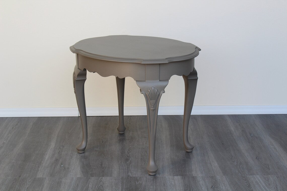 Vintage Pair of Georgian Style Greige Gray Side Tables