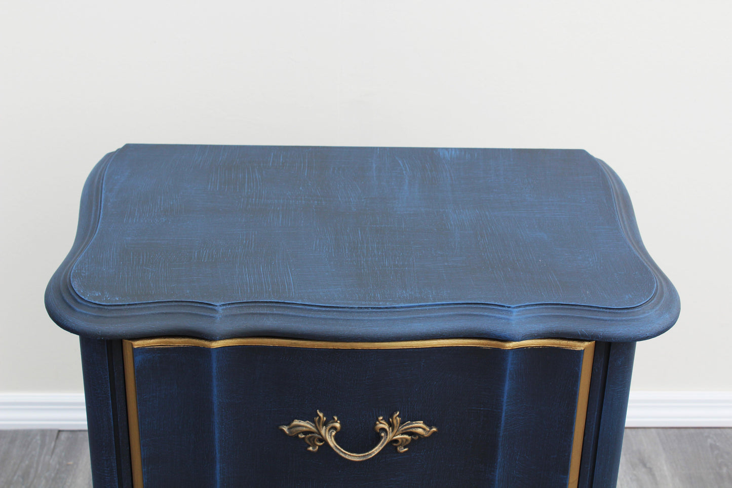 Late 20th Century Pair of French Provincial Blue and Gold Nightstands