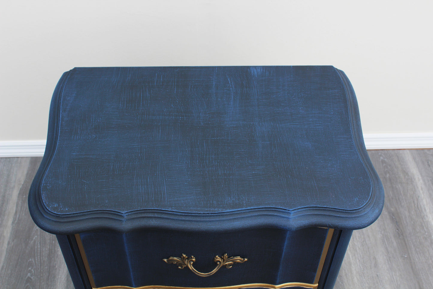 Late 20th Century Pair of French Provincial Blue and Gold Nightstands