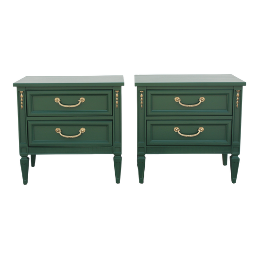 Late 20th Century Pair of Mid-Century Neoclassical Green Nightstands