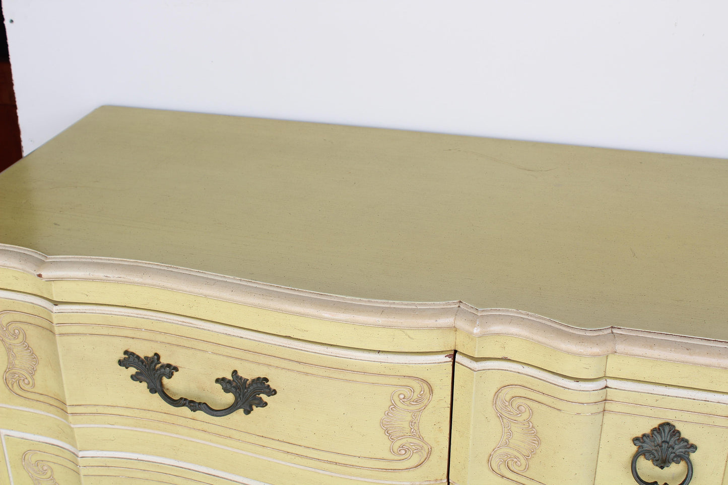 Late 20th Century Vintage Canary Yellow John Widdicomb Dresser