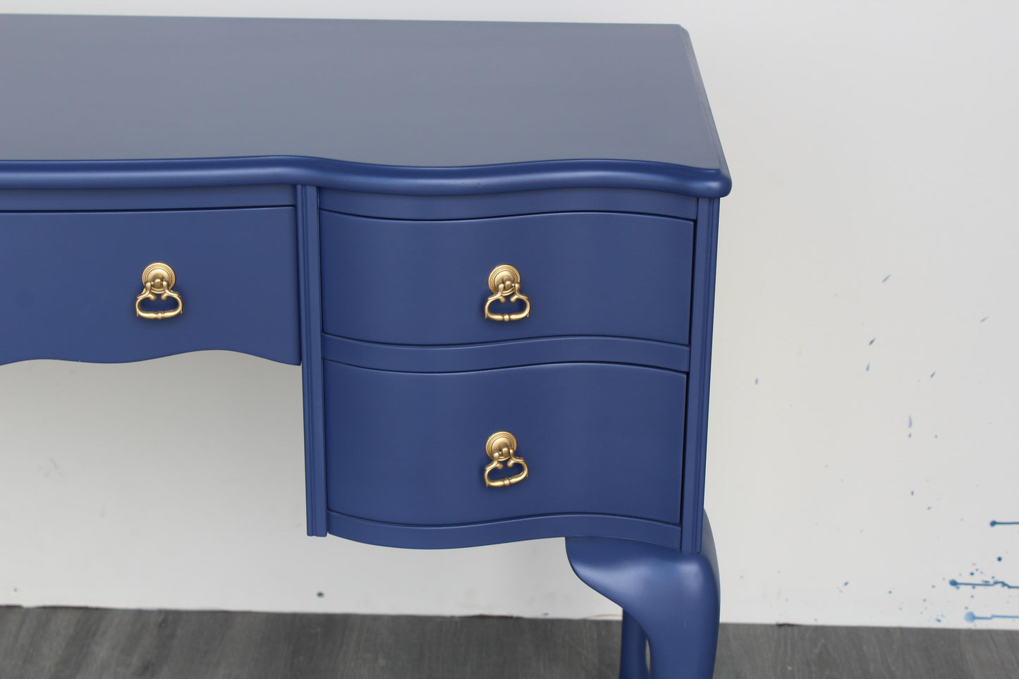 Late 20th Century Vintage Queen Ann Style Blue Desk of Five Drawers