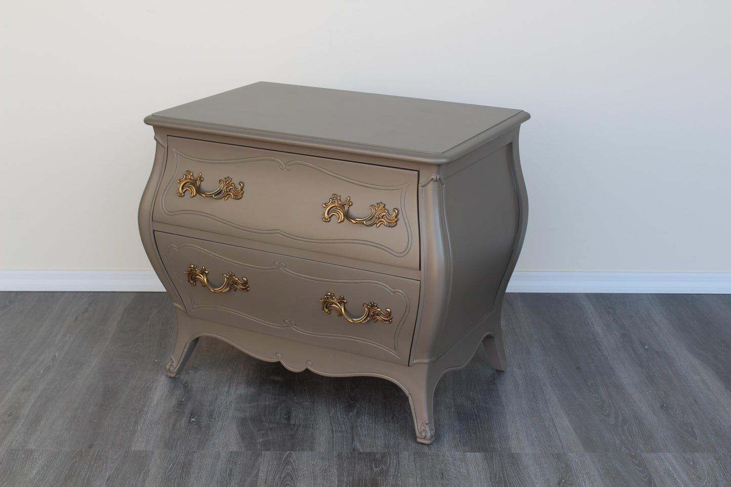 Pair of Mid Century Greige Gray Nightstands by Henredon