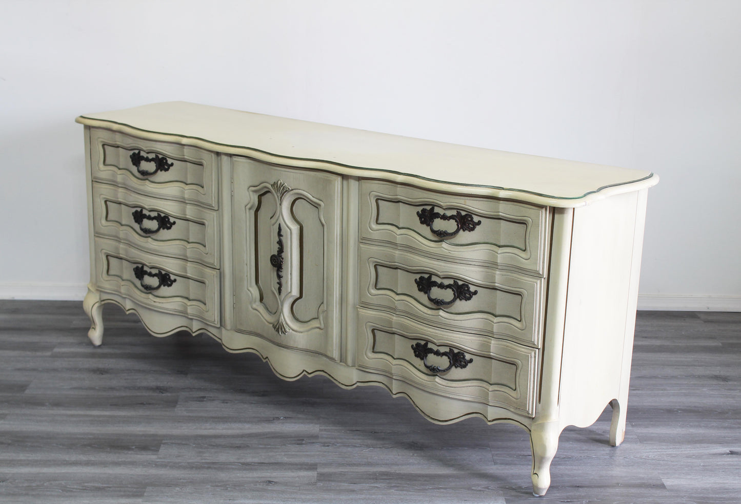 Vintage Cream French Provincial Dresser